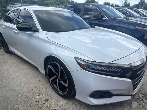 Used 2021 Honda Accord Sport image 4