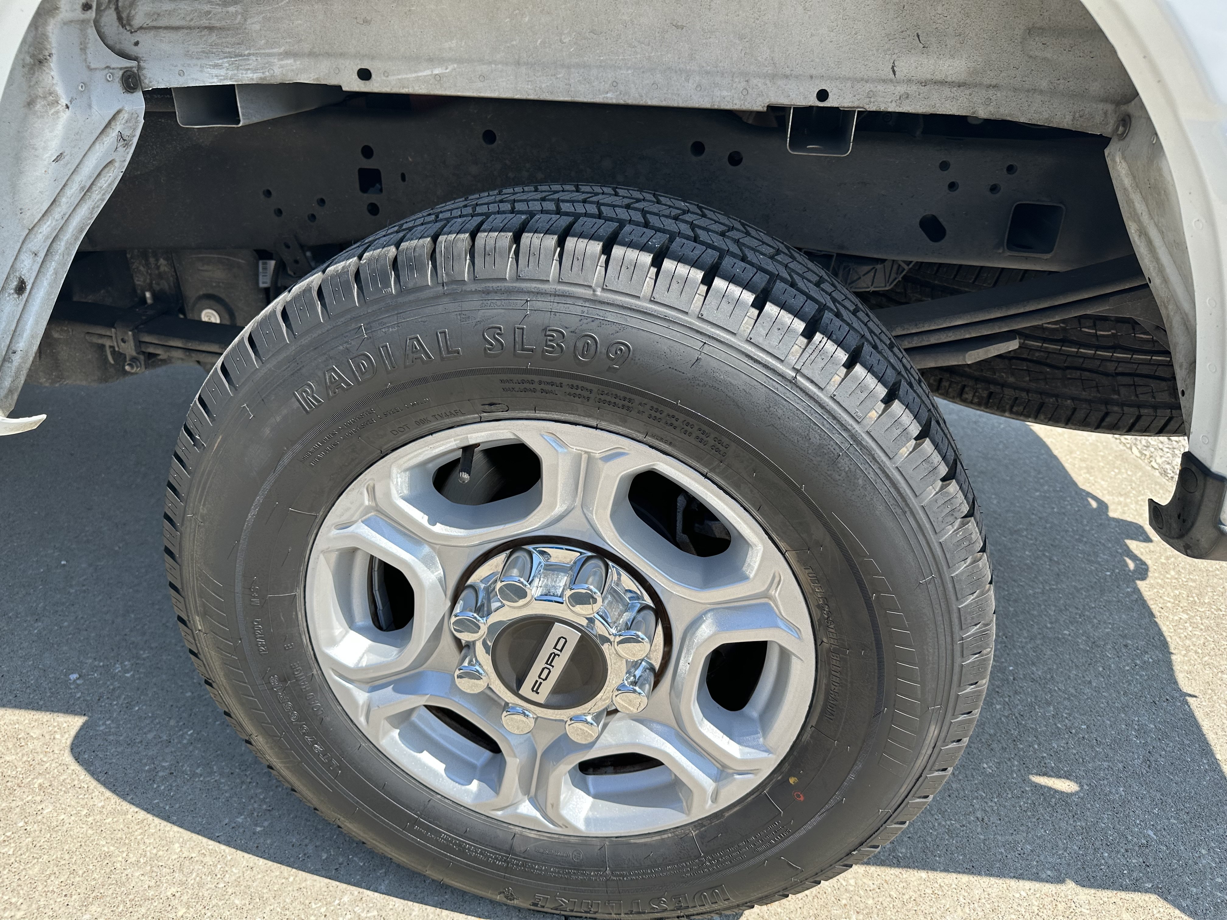 Used 2025 Ford F250 XLT AWD/4WD image 13