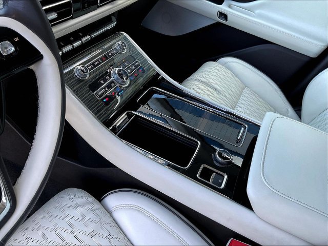 Used 2023 Lincoln Aviator Black Label AWD/4WD image 20