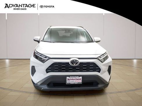 Certified 2025 Toyota RAV4 XLE AWD/4WD image 3