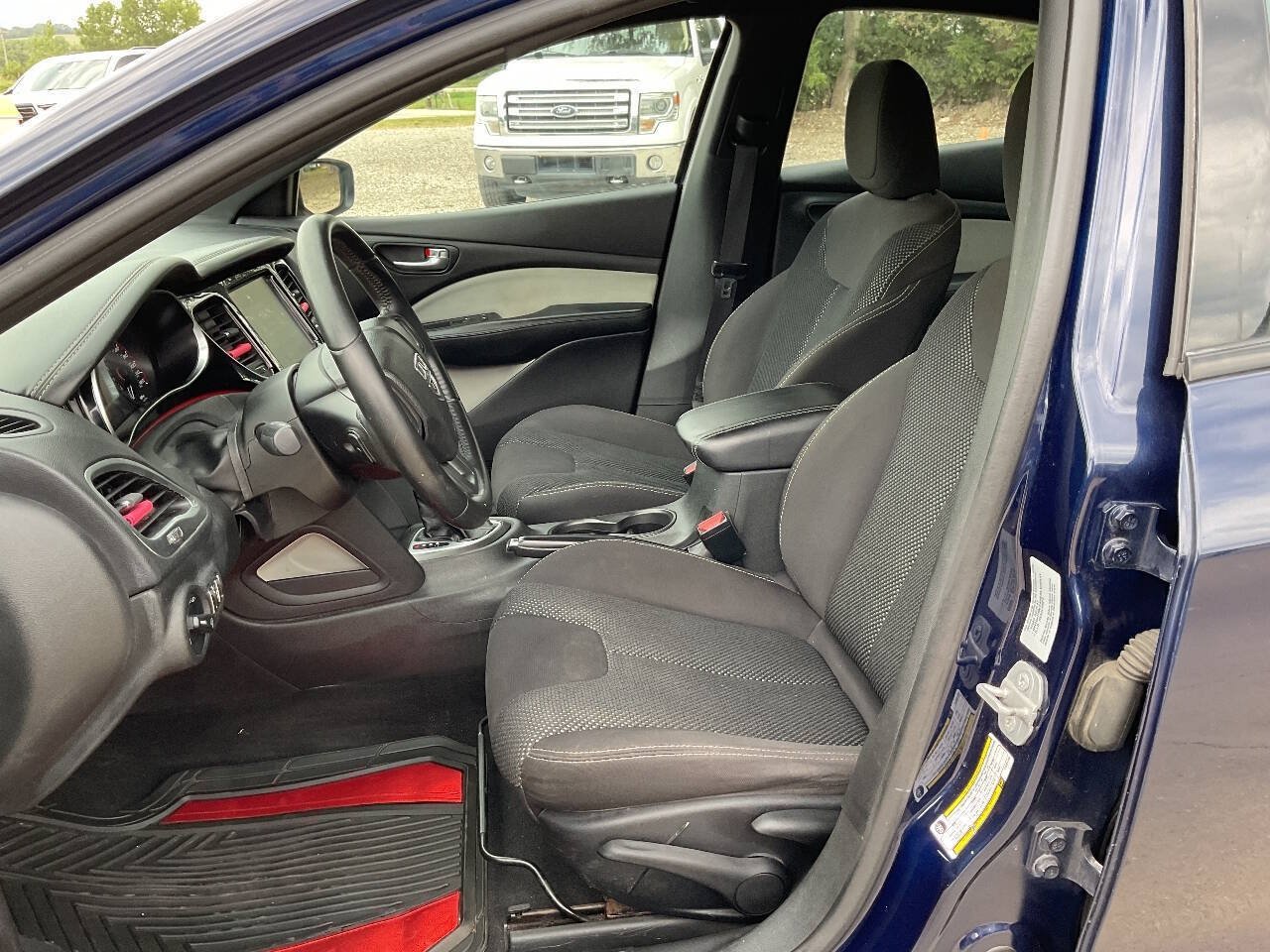Used 2015 Dodge Dart SXT FWD image 12