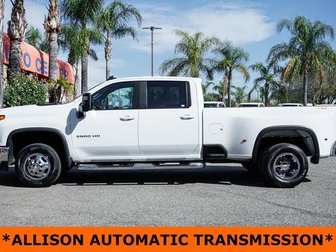 Used 2024 Chevrolet Silverado 3500 LT w/ Convenience Package image 4