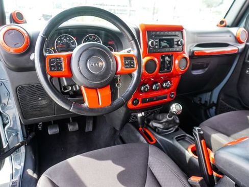 Used 2014 Jeep Wrangler Unlimited Sport w/ Quick Order Package 23S AWD/4WD image 19