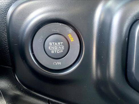 Used 2021 Jeep Wrangler Unlimited Sport AWD/4WD image 34