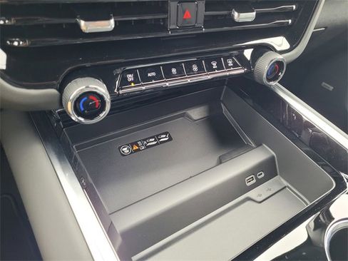 New 2026 Chevrolet Suburban LT w/ Comfort Package image 10