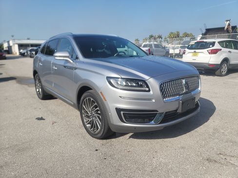 Used 2020 Lincoln Nautilus Reserve FWD image 3