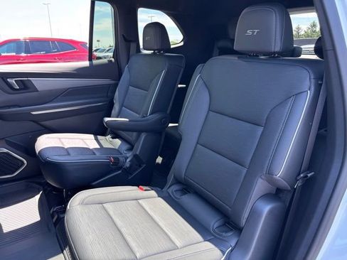 New 2026 Buick Enclave Sport Touring w/ Power Package FWD image 45