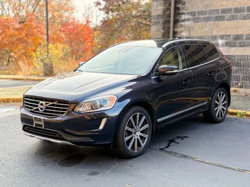 Used 2017 Volvo XC60 T6 Inscription w/ Climate Package AWD/4WD image 10