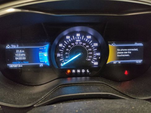 Used 2020 Ford Fusion SE FWD image 23