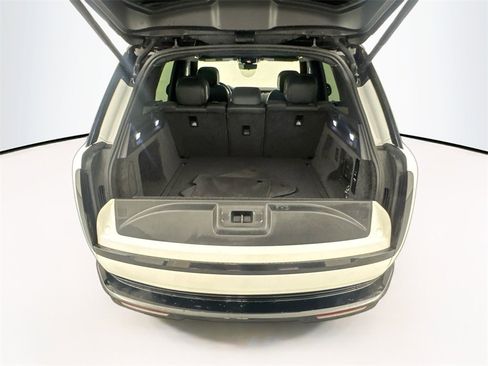 Certified 2023 Land Rover Range Rover SE image 26