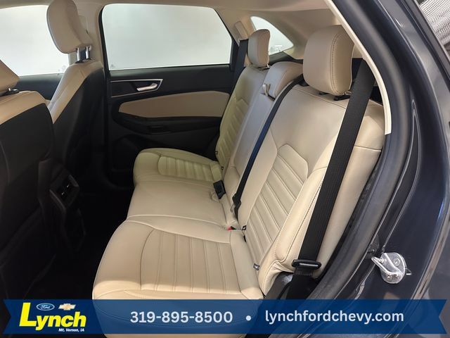 Used 2024 Ford Edge SEL AWD/4WD image 18