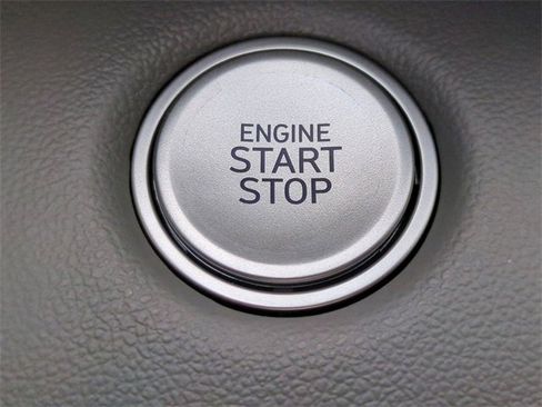 Certified 2025 Hyundai Elantra Sport image 31