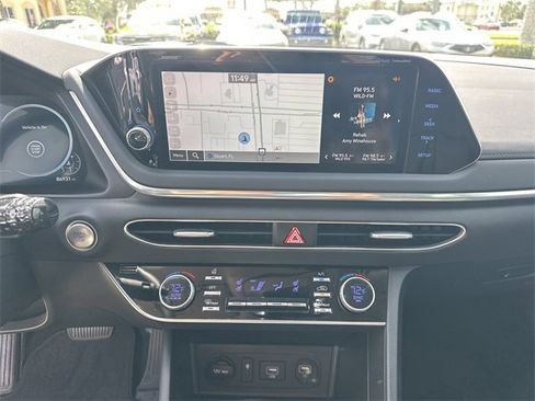 Used 2020 Hyundai Sonata Limited image 24