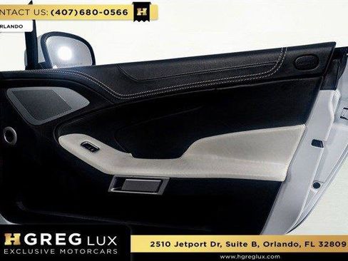 Used 2017 Aston Martin Vanquish S image 36