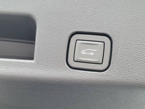 New 2027 Chevrolet Traverse LT w/ Midnight/Sport Edition AWD/4WD image 32