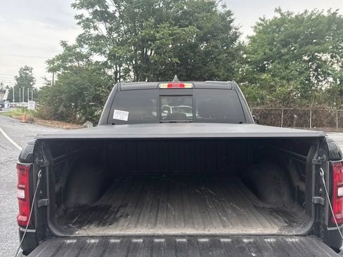 Used 2025 RAM 1500 Big Horn AWD/4WD image 9