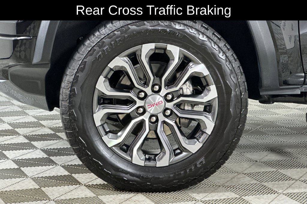 Used 2025 GMC Canyon Denali AWD/4WD image 35
