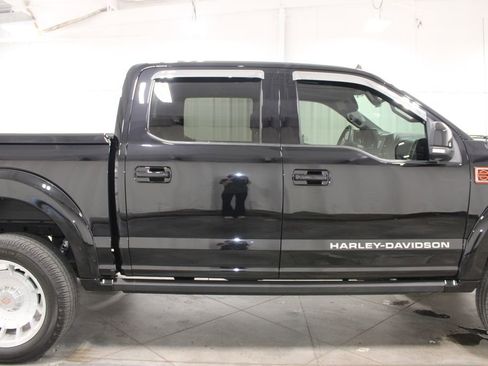 Used 2019 Ford F150 Lariat w/ Equipment Group 502A Luxury AWD/4WD image 11