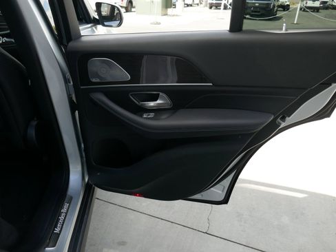 Used 2021 Mercedes-Benz GLE 350 4MATIC image 36