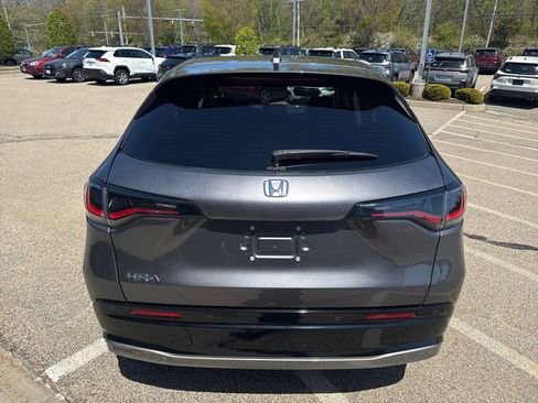 Used 2024 Honda HR-V EX-L image 3