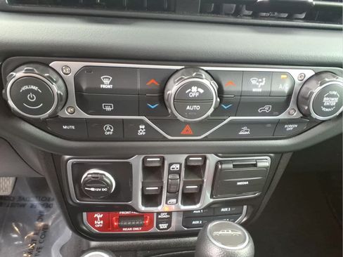 Used 2026 Jeep Gladiator Rubicon AWD/4WD image 22