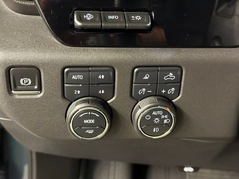 Used 2025 Chevrolet Silverado 1500 ZR2 w/ Technology Package AWD/4WD image 24