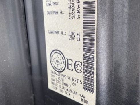 Used 2023 Nissan Maxima SR FWD image 27