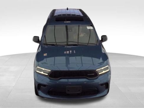 Used 2025 Dodge Durango GT AWD/4WD image 3