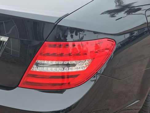 Used 2012 Mercedes-Benz C 250 Coupe image 39