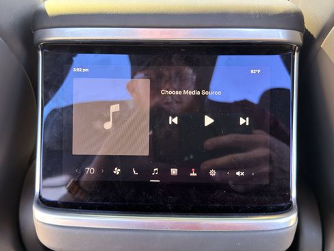 Used 2022 Tesla Model X Plaid AWD/4WD image 40