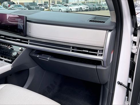 Used 2025 Hyundai Santa Fe Calligraphy image 16