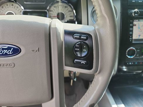 Used 2013 Ford Expedition Limited image 20