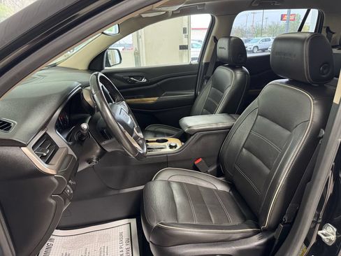 Used 2019 GMC Acadia Denali w/ Technology Package AWD/4WD image 24