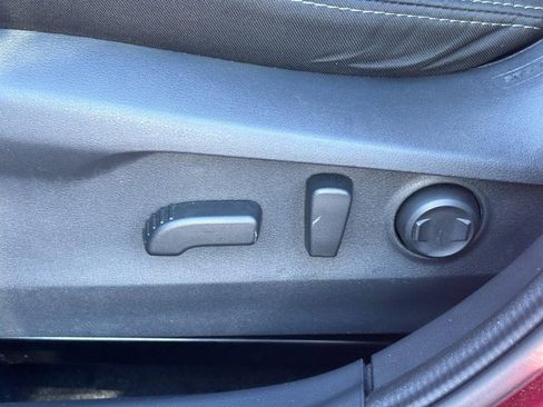 Used 2025 Subaru Outback Premium image 16