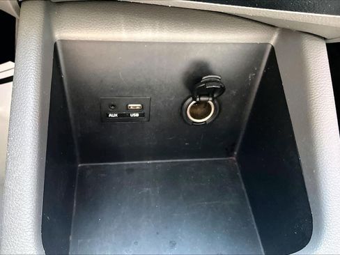 Used 2017 Kia Forte LX image 32