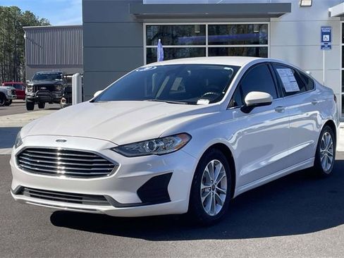 Certified 2020 Ford Fusion SE image 29