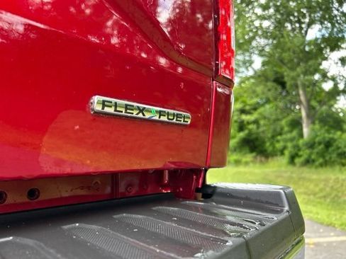 Used 2016 Ford F150 XLT w/ Equipment Group 302A Luxury AWD/4WD image 14
