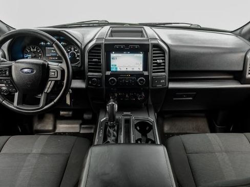 Used 2017 Ford F150 XLT w/ Equipment Group 302A Luxury image 11