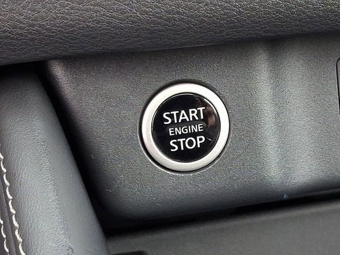 Certified 2023 Nissan Rogue SL w/ SL Premium Package image 23