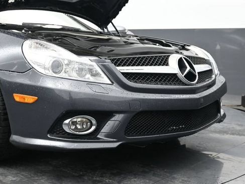 Used 2009 Mercedes-Benz SL 550 w/ Premium I Pkg image 34