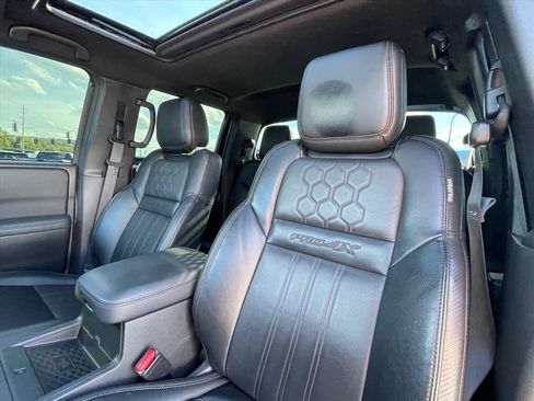 Used 2022 Nissan Frontier PRO-4X w/ Pro-4X Premium Package AWD/4WD image 23
