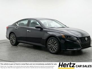 Used 2025 Nissan Altima 2.5 SV FWD video 1