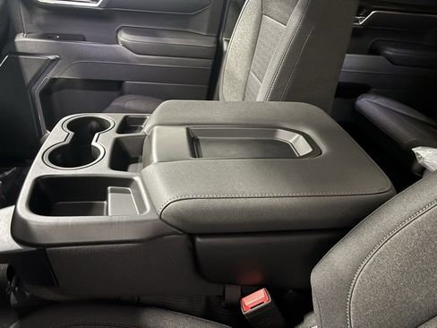 New 2026 GMC Sierra 1500 Elevation image 21