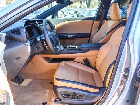 Used 2023 Lexus RZ 450e Premium image 17