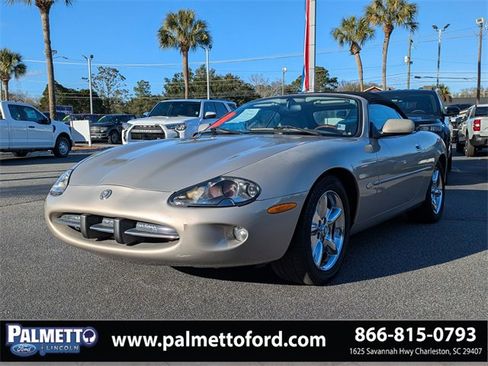 Used 1997 Jaguar XK8 Convertible image 24