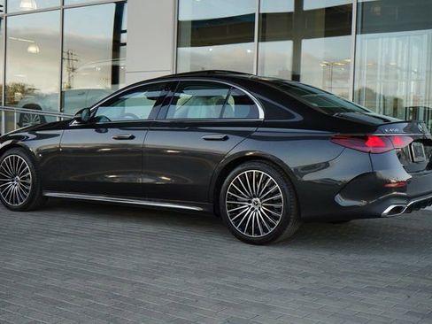 New 2026 Mercedes-Benz E 450 4MATIC Sedan image 6
