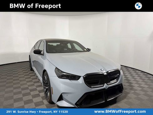 New 2026 BMW M5 w/ Executive Package image 1