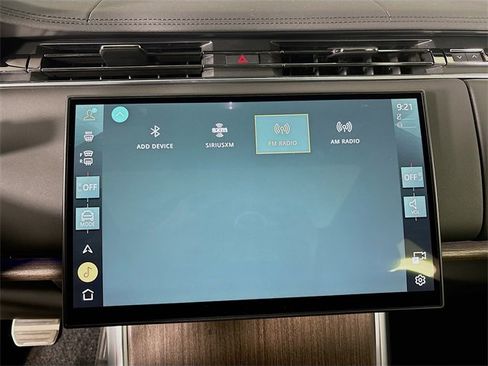 New 2026 Land Rover Range Rover Long Wheelbase SE image 15