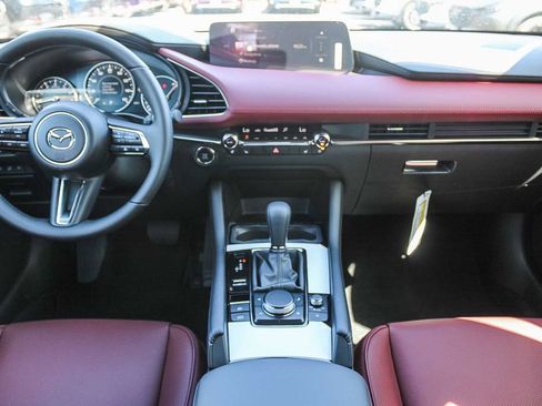New 2026 MAZDA MAZDA3 Hatchback w/Premium Plus Pkg image 13