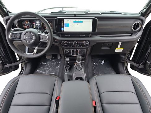 New 2025 Jeep Wrangler Unlimited Sahara AWD/4WD image 9